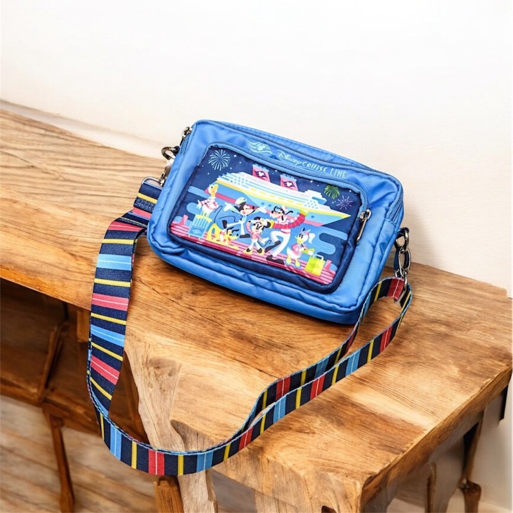 Disney Cruise Line Blue Crossbody Belt Bag 🆕